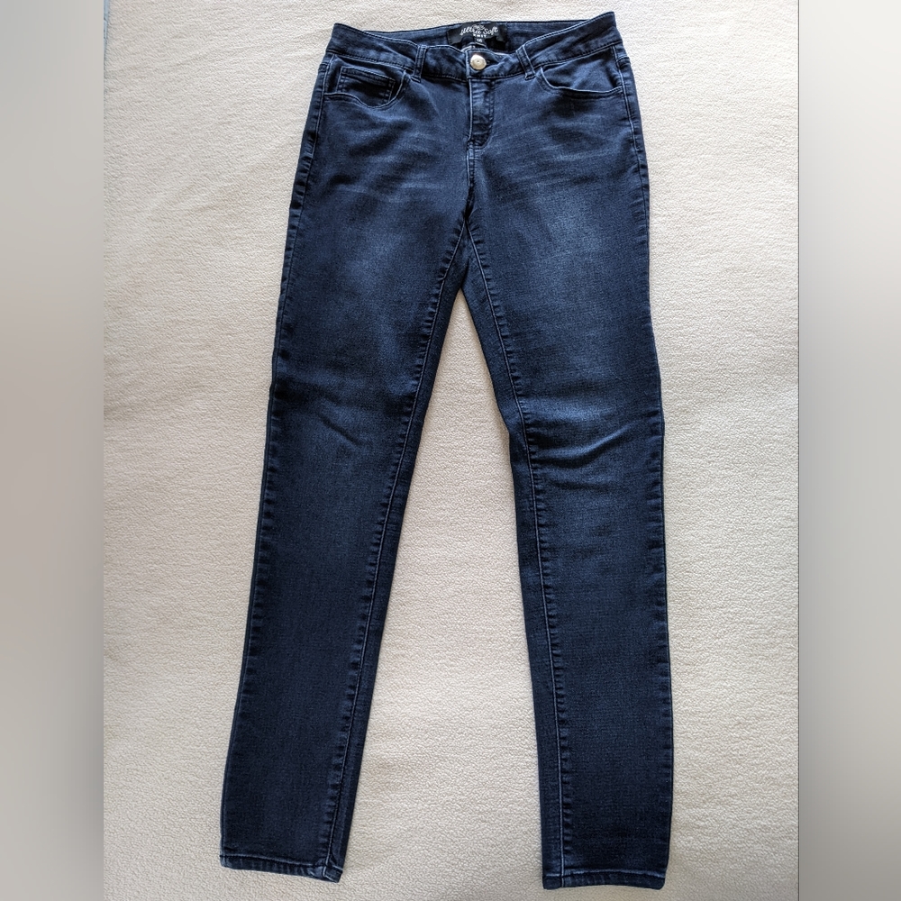 2/$18 one5one Skinny Jeans